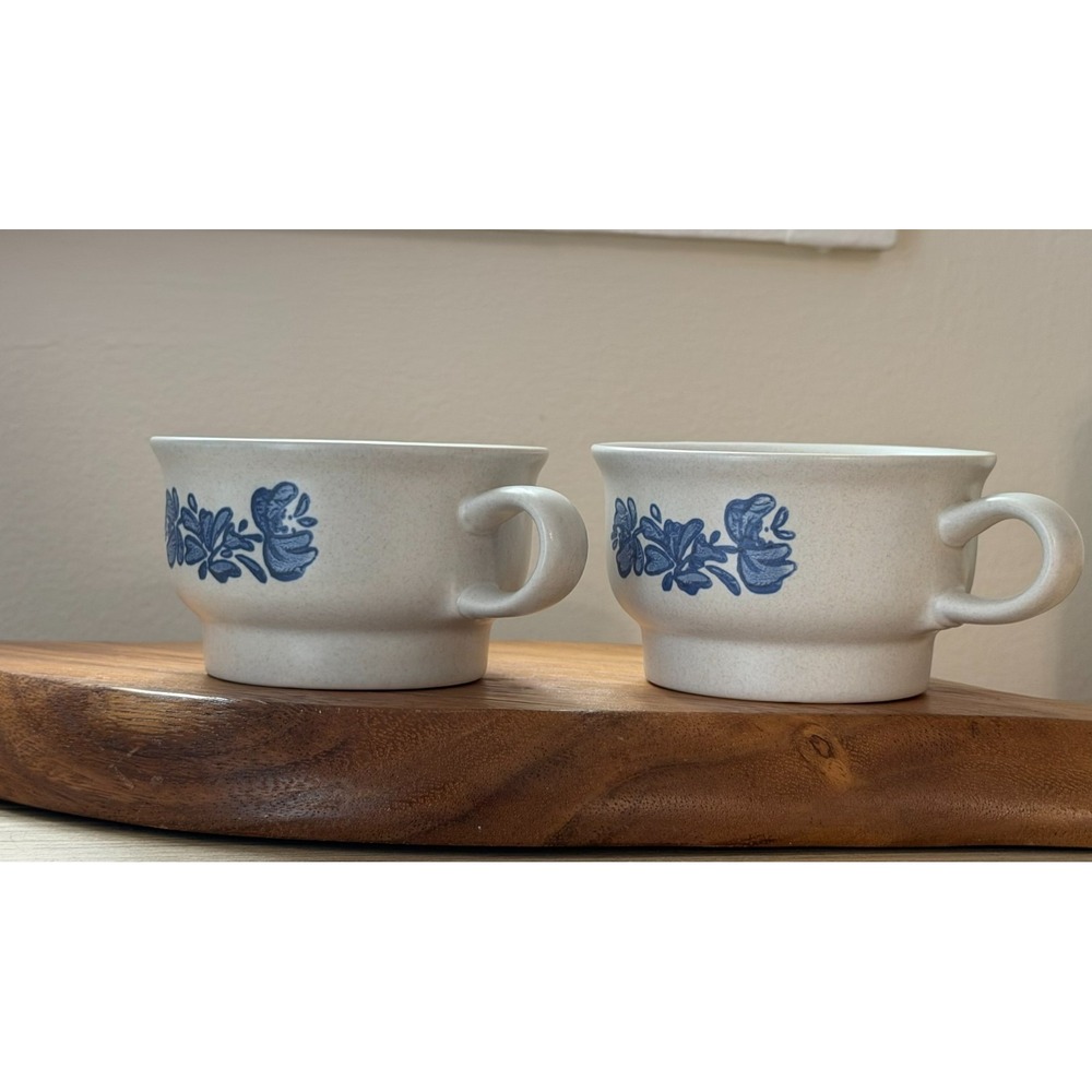 Two Pfaltzgraff Yorktown Mug 8 oz Blue Floral Coffee Cup Stoneware USA Vintage